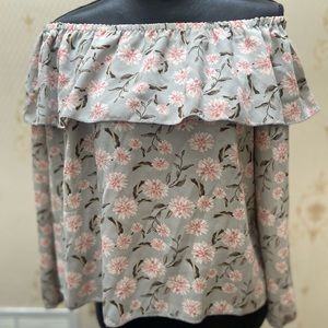 Bluenotes light blue and pink floral off-shoulder blouse size m